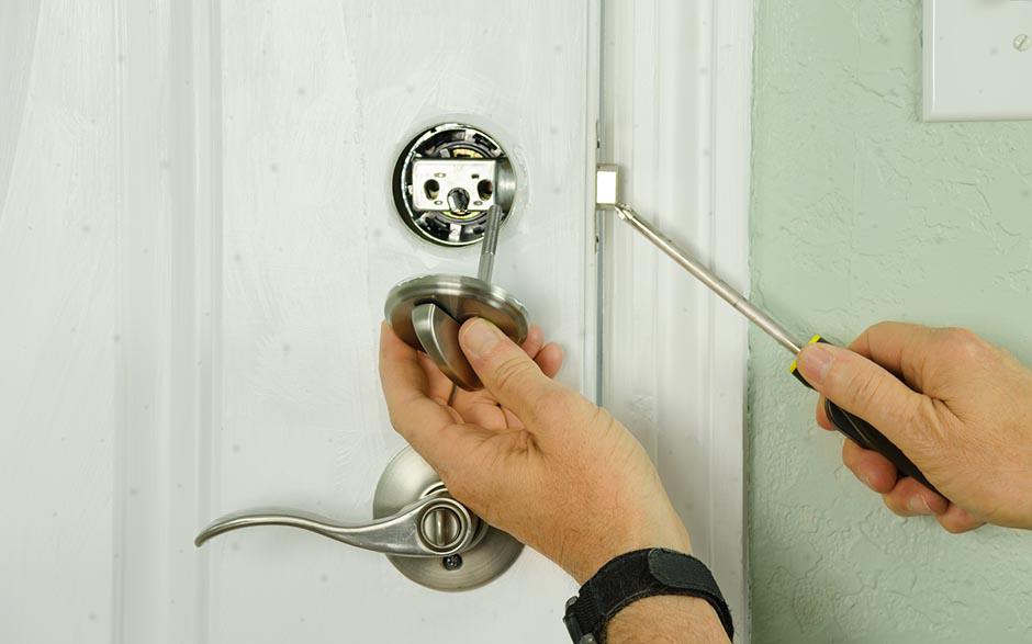 coûts serrure porte blindée Mennecy